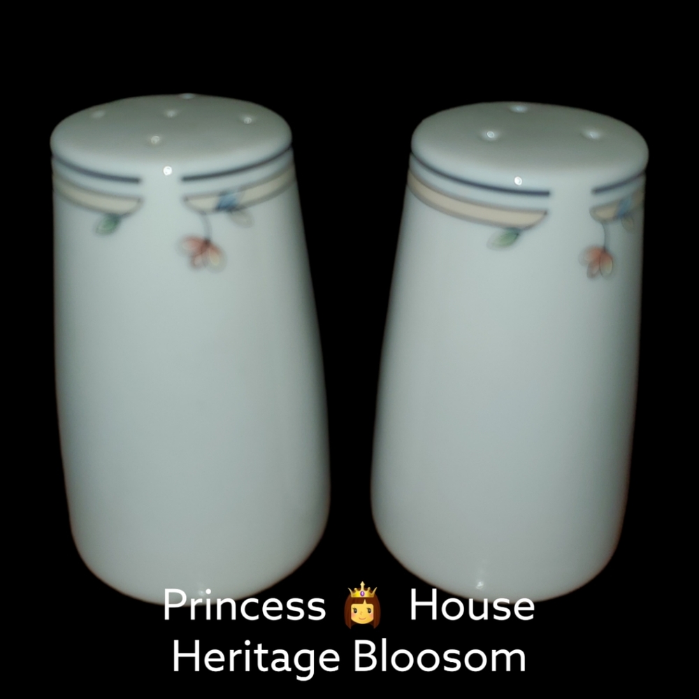 Salt & Pepper Shakers - Princess House Heritage Blossom